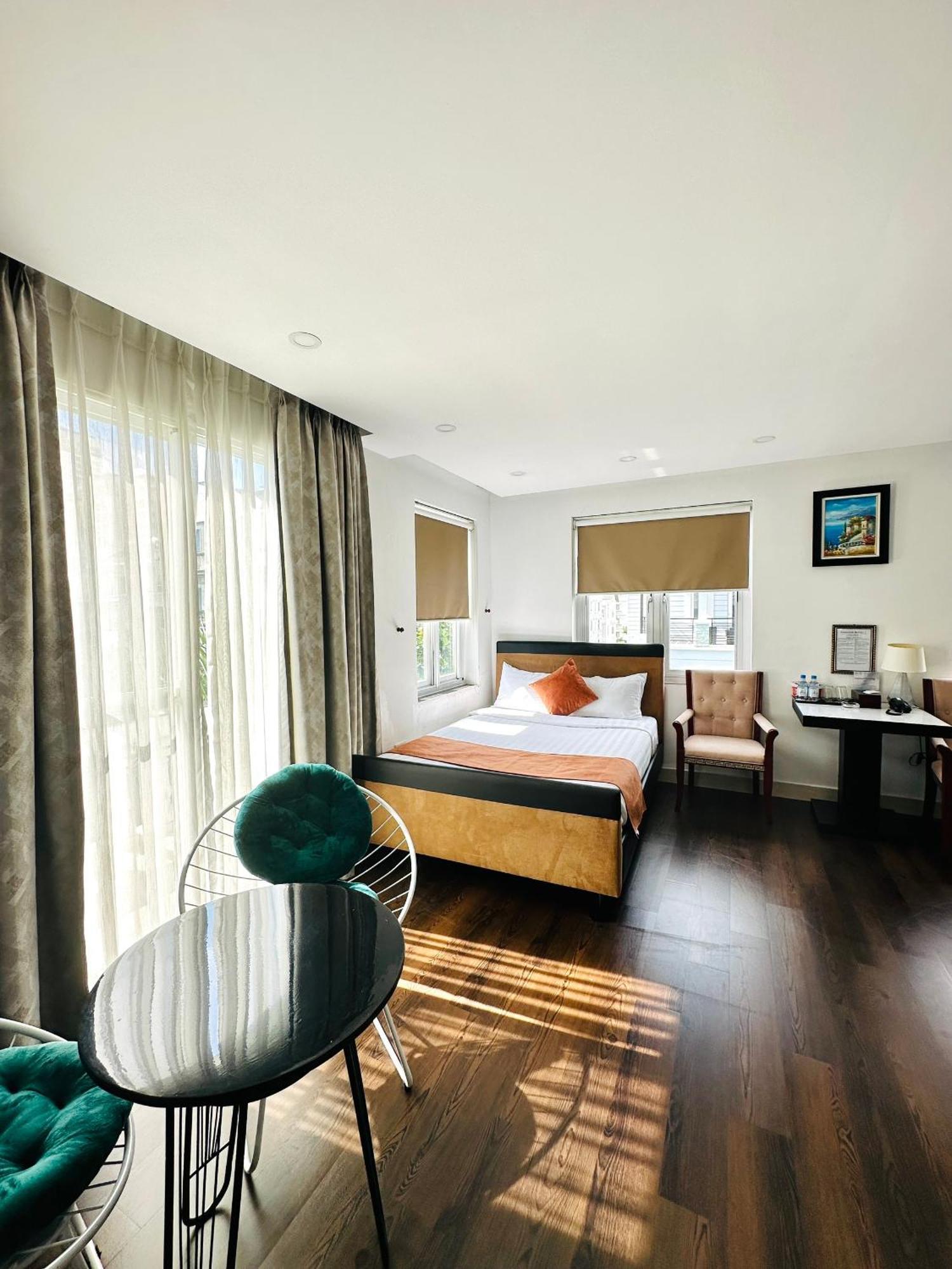 Paragon Hotel Pmh Ho Chi Minh City Exterior photo